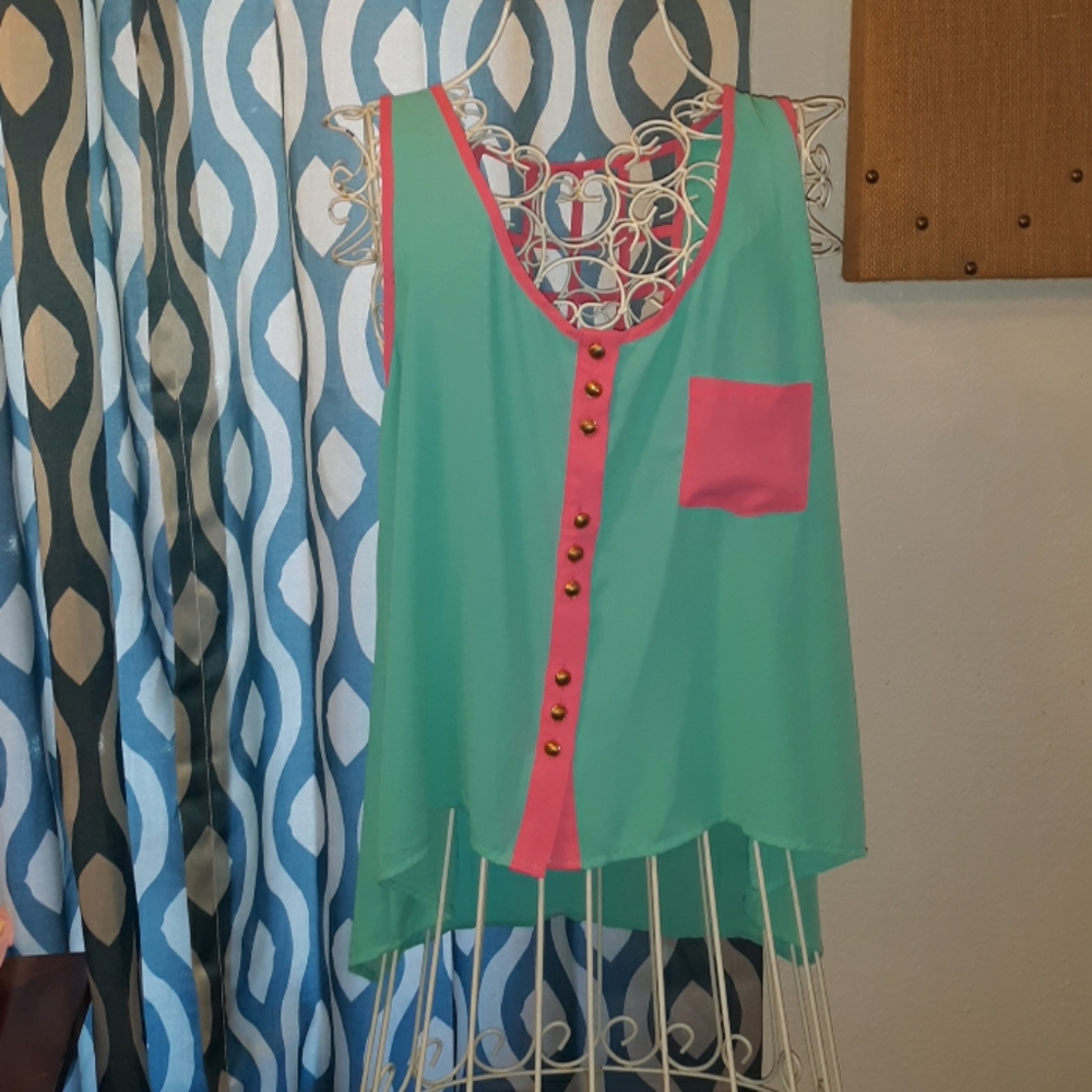 Light Blue & Pink CUTE🌻🌻 Spring Tank - Picture 4 of 6